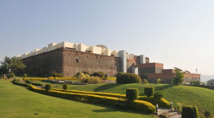 Fort Jadhavgadh